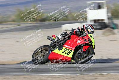 media/Nov-16-2025-Race Pace (Sun) [[8c5fa54630]]/Verified Riders/7-Turn 4 (1155am)/